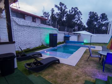 I3 CASA DE VENTA EN TUMBACO