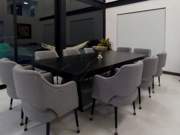 I3 CASA DE VENTA EN TUMBACO