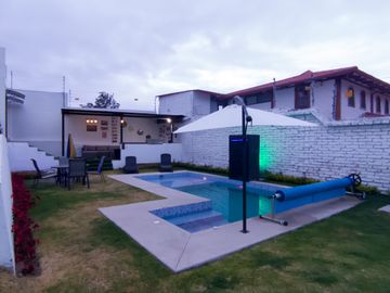 I3 CASA DE VENTA EN TUMBACO