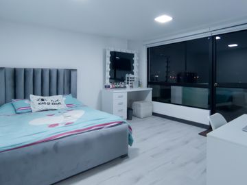 I3 CASA DE VENTA EN TUMBACO
