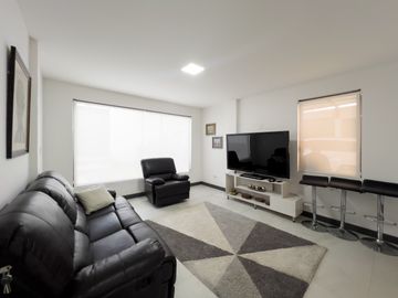 I3 CASA DE VENTA EN TUMBACO