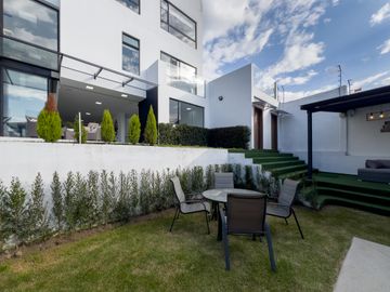 I3 CASA DE VENTA EN TUMBACO