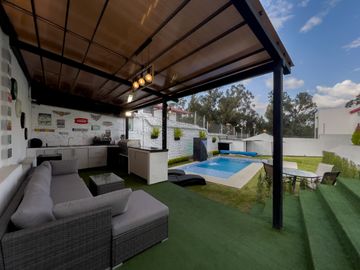 I3 CASA DE VENTA EN TUMBACO