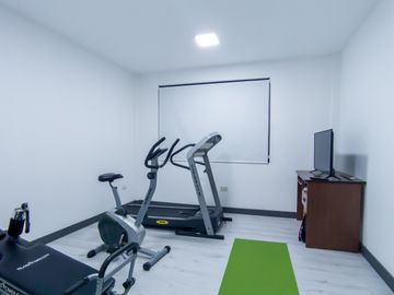 I3 CASA DE VENTA EN TUMBACO