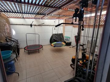 Se Vende Hermosa Casa 3 Dorm. Excelente Sector en Huechuraba