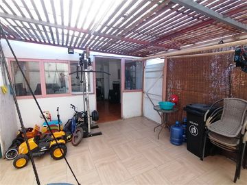 Se Vende Hermosa Casa 3 Dorm. Excelente Sector en Huechuraba