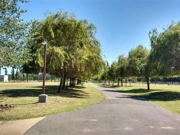 Terrenos - Haras de Funes Club de Campo - 1000m2
