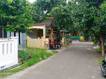 Rumah Dua kamar tidur Bagus harga Murah. 1985 DP