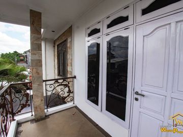 RUMAH 2 LANTAI CANTIK SIAP HUNI DI KEROBOKAN BADUNG