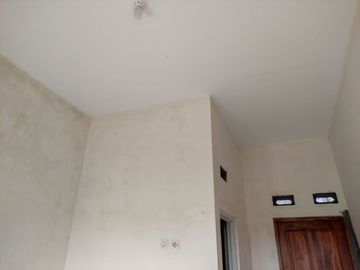 RUMAH CANTIK HARGA EKONOMIS TEPI JALAN ALTERNATIF SECANG