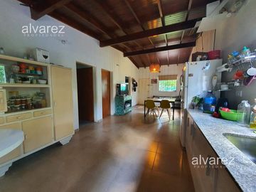 Casa Quinta 5 Ambientes Venta Villa Udaondo