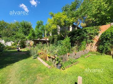 Casa Quinta 5 Ambientes Venta Villa Udaondo