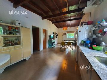 Casa Quinta 5 Ambientes Venta Villa Udaondo