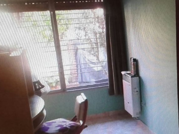 LANUS: CASA EN PH, POSEE JARDIN ,PATIO, TERRAZA Y 2 DORMITORIOS