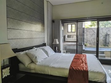 Three bedroom townhouse in a strategic residential area