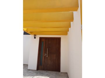 Casa En Venta Con Habitación Estudio Planta Baja Recta a Cholula
