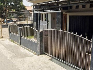 Rumah 2 lantai dalam ringroad Maguwoharjo dekat kampus UPN