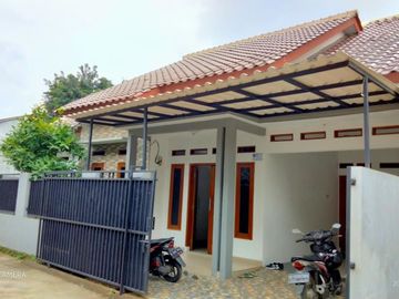 Rumah kampung dijual di Pitara Depok bangunan mewah