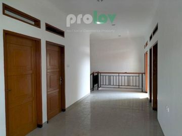 Jual Cepat Rumah Hook Readystok 2LT di Kliningan Sayap Buah Batu dekat TSM