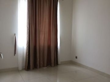 Rumah Bagus Dengan 4 KT Di Kebayoran Bintaro Sektor 7 - CW/IW 6404