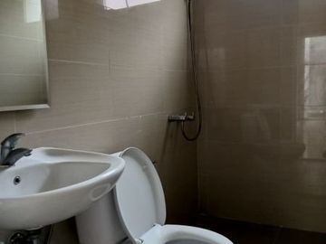 Rumah Bagus Dengan 4 KT Di Kebayoran Bintaro Sektor 7 - CW/IW 6404