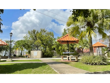 SE VENDE CASA EN RESIDENCIAL CORONA GARDENS BETANIA