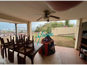 SE VENDE CASA EN RESIDENCIAL CORONA GARDENS BETANIA