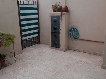 Casa PH en venta en Avellaneda Oeste
