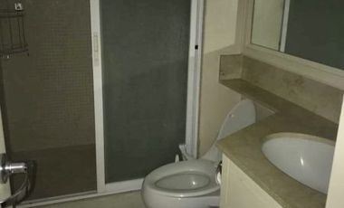 Condominium 2 Bedrooms: 1BR plus Den Condo For Sale in Manansala Tower Rockwell Makati City