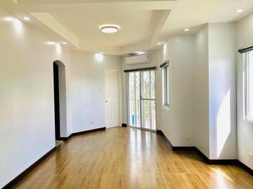 Elegant House with 5 Bedrooms for SALE or RENT in Angeles City