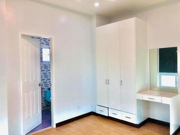 Elegant House with 5 Bedrooms for SALE or RENT in Angeles City