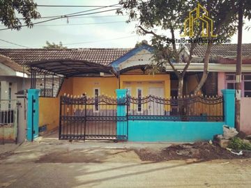 RUMAH LUAS DEKAT PINTU TOL SOROJA SOREANG BIKIN YANG LIHAT KECANTOL | KOMALANINGSIH