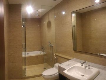 For Sale Apartment Essence Darmawangsa Best Price ! Type 3+1 BR & Furnished A1626