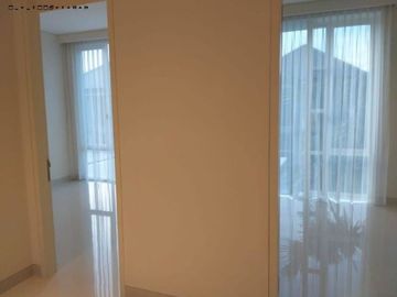 Rumah Pakuwon City Cluster mossel bay, Grand Island Unit rmh baru