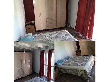 VENDO CASA GRANDE EN PERDRIEL BARRIO URVISER LUJAN DE CUYO