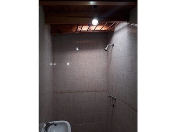 VENDO CASA GRANDE EN PERDRIEL BARRIO URVISER LUJAN DE CUYO