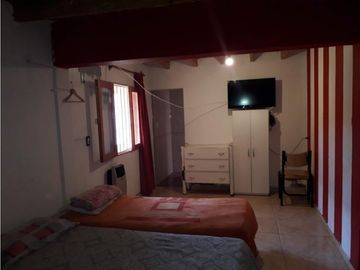 VENDO CASA GRANDE EN PERDRIEL BARRIO URVISER LUJAN DE CUYO