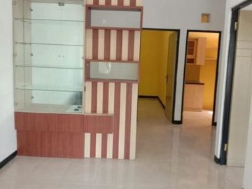 Rumah di Perum Dian Regency, Murah, Siap Huni, Row jalan 2,5 mobil
