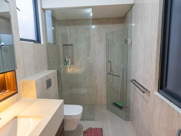 Disewakan Rumah Langka di Hook 300m2 Bergaya Modern Scandinavia Dengan Private Garden di The Sanctuary Collection Sentul