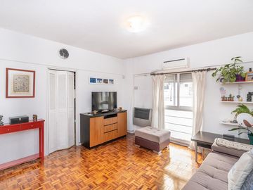 Departamento cuatro ambientes en venta Balvanera - Independencia 2135