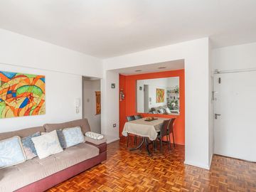 Departamento cuatro ambientes en venta Balvanera - Independencia 2135