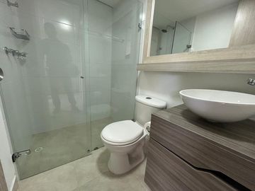 apartamento en arriendo en la cuenca. Cod A9434085