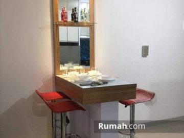 For Rent 3BR Urban Style Apartemen at Fatmawati