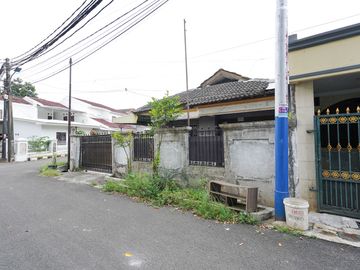 Rumah LT 176 SHM Siap Huni 15 Mnt ke MALL Jakarta Garden City  J-48118