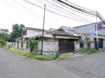 Rumah LT 176 SHM Siap Huni 15 Mnt ke MALL Jakarta Garden City  J-48118