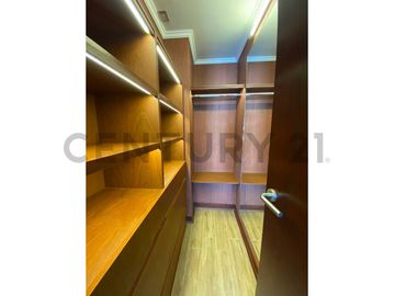 HERMOSO DEPARTAMENTO EN VENTA, 1D 1B, LAS CONDES