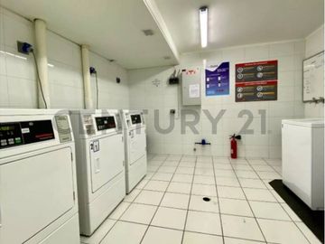HERMOSO DEPARTAMENTO EN VENTA, 1D 1B, LAS CONDES