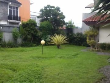 Rumah Luas di Tubagus Ismail dekat Dago