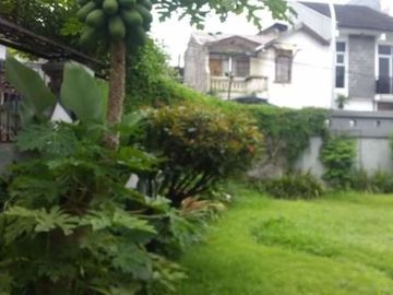 Rumah Luas di Tubagus Ismail dekat Dago
