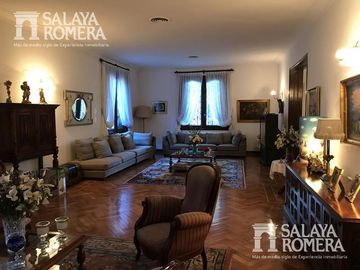 Venta - Casa - Olivos - 6 Dormitorios
